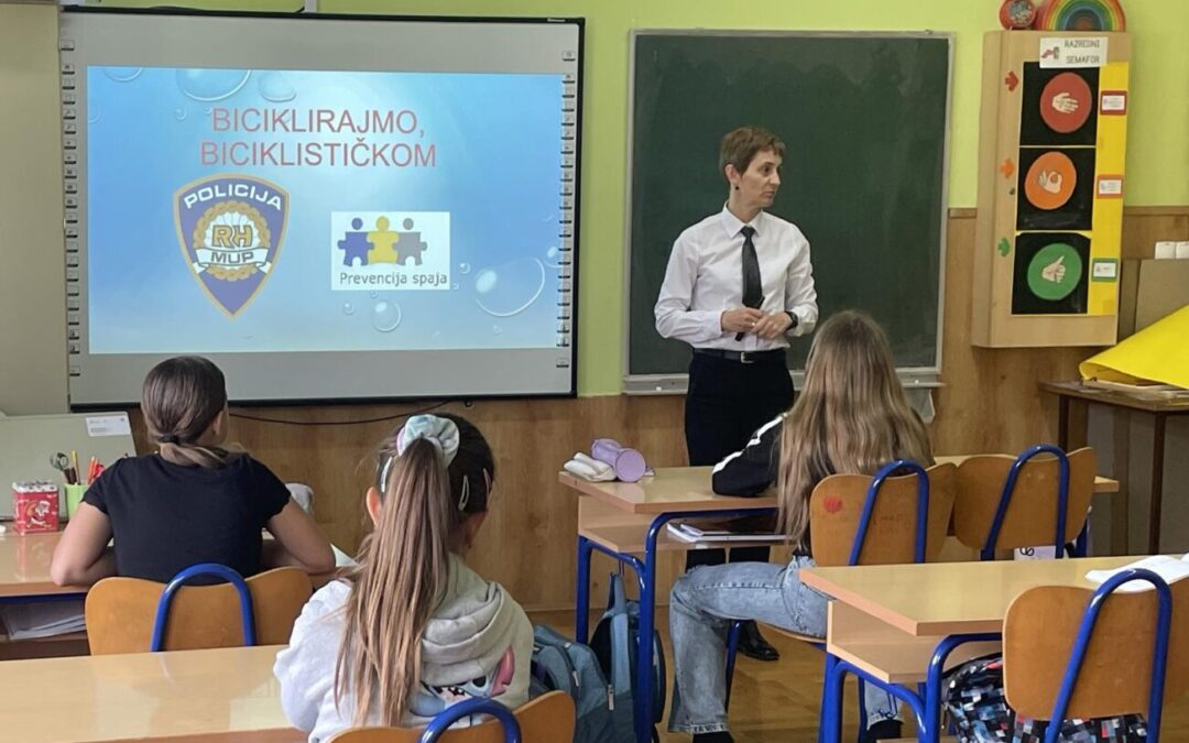 Edukativno predavanje „Biciklirajmo, biciklističkom“ u PŠ Ivanovci
